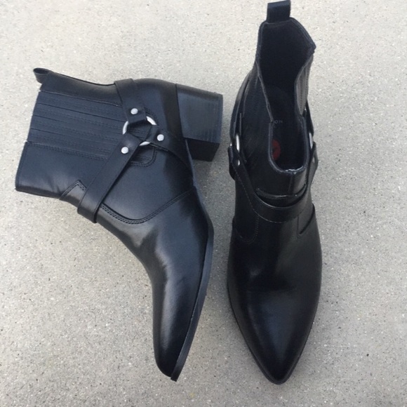 Black ankle moto pointed boots by Halston - Picture 2 of 5